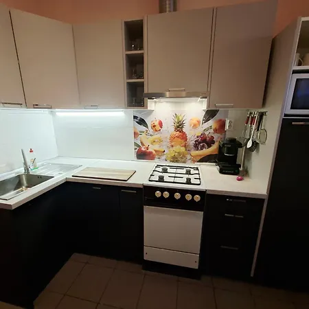 Agnes Nyaralo Koezponti Reszen Balatonboglár