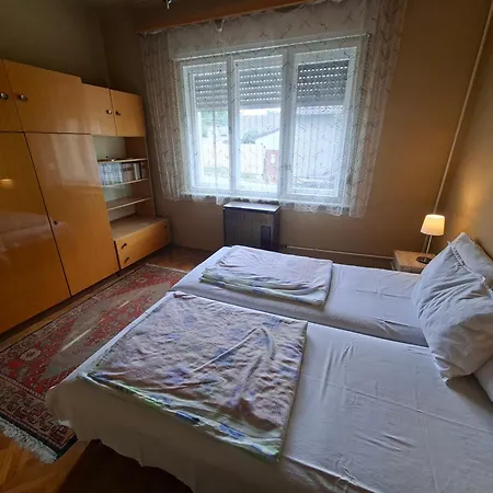 Agnes Nyaralo Koezponti Reszen 公寓 Balatonboglár